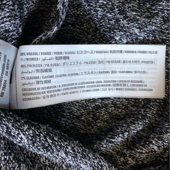 Abercrombie & Fitch Side Slit Marled Knit Long Sleeve  Top in Black&White Size M - Picture 8 of 10